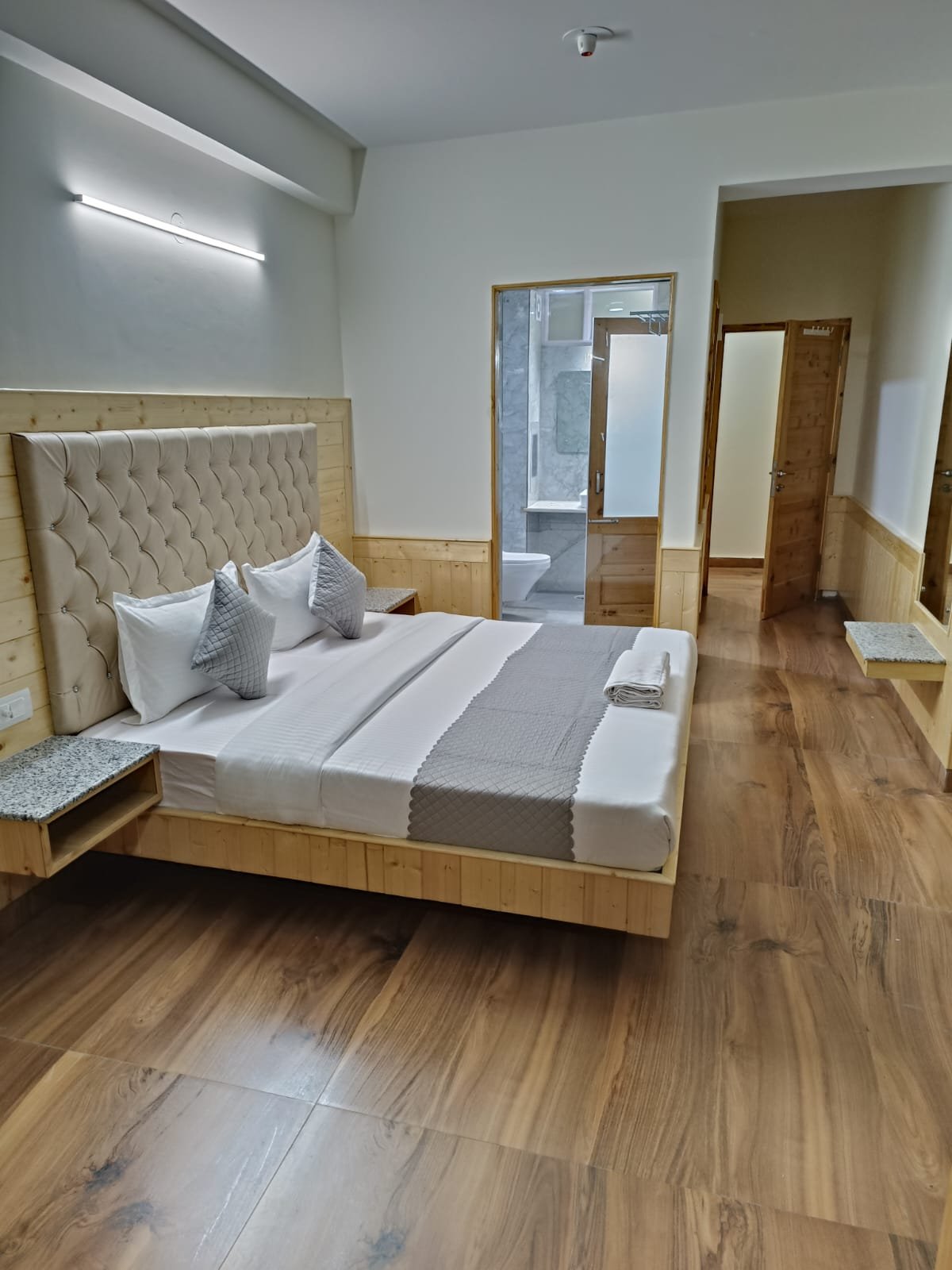 BTH Hotels & Resorts – Rooms & interiors, view 28